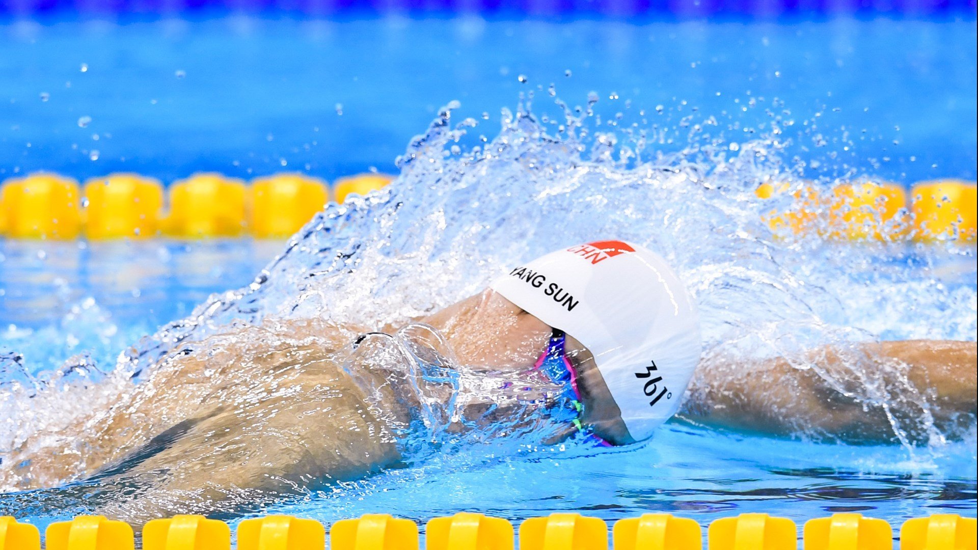 九游娱乐比分网-_全民冲刺：大型城市短跑挑战赛火热开启_，短跑决赛视频